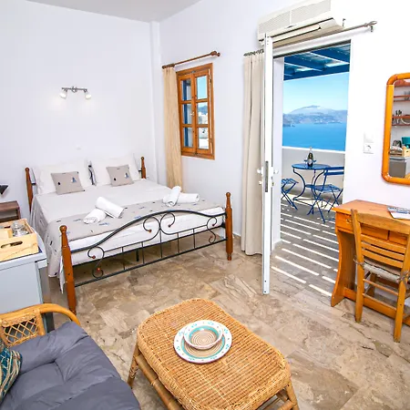 Stelios Apartment *