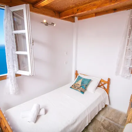 Stelios Apartment *